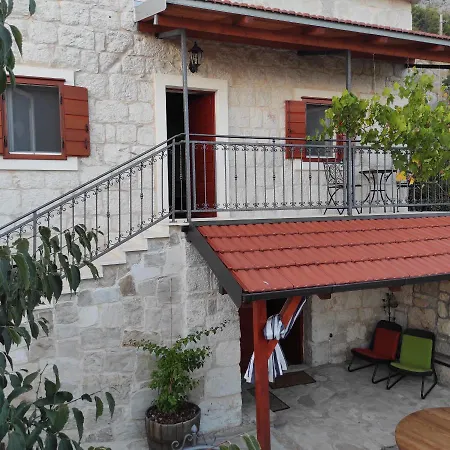 Village House For Rest Сasa de vacaciones *
